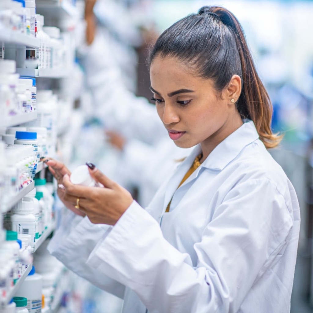 Personeelstekort oplossen met loondienst of payroll in de zorg